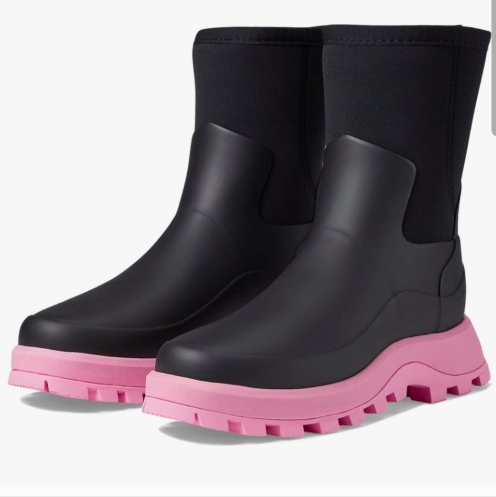 Hunter Black and Pink Boots 9